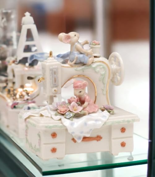 Fine Porcelain Mouse Music Box Figurine with Wind-Up Music