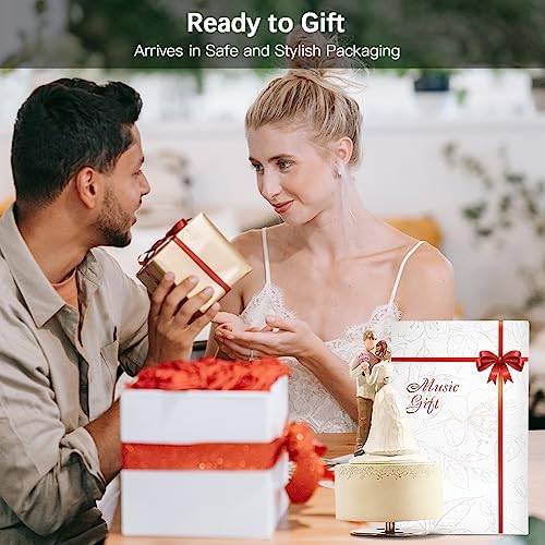 Saeifin Music Box Lovers Gifts Couple Hugging Statue