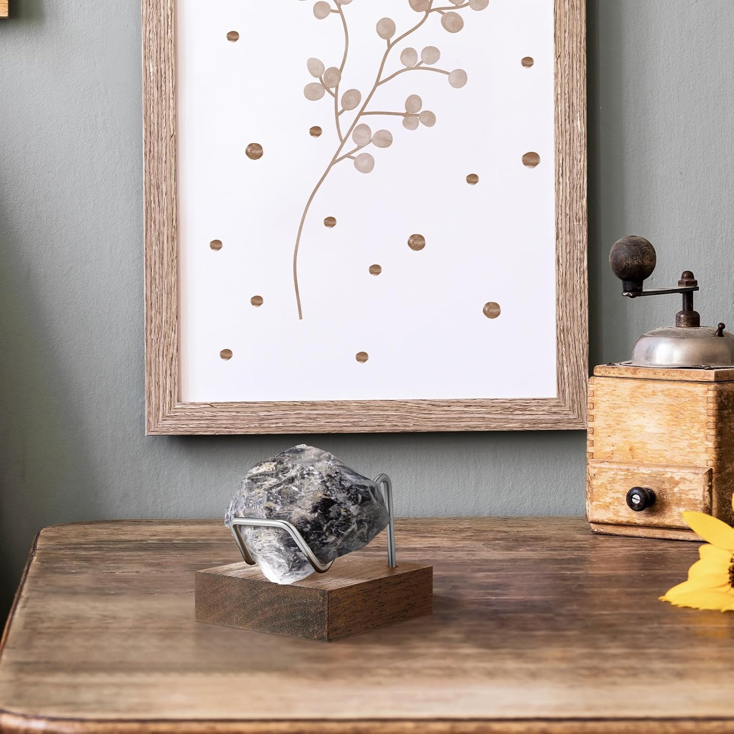 4 Pcs Rock Display Stand with Metal Arms and Wooden Base