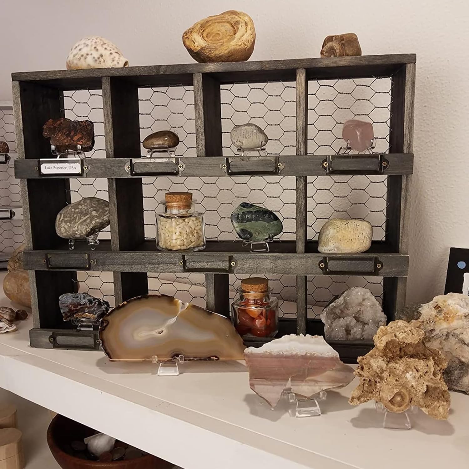 DARENYI 36Pcs Clear Acrylic Rock Display Stand