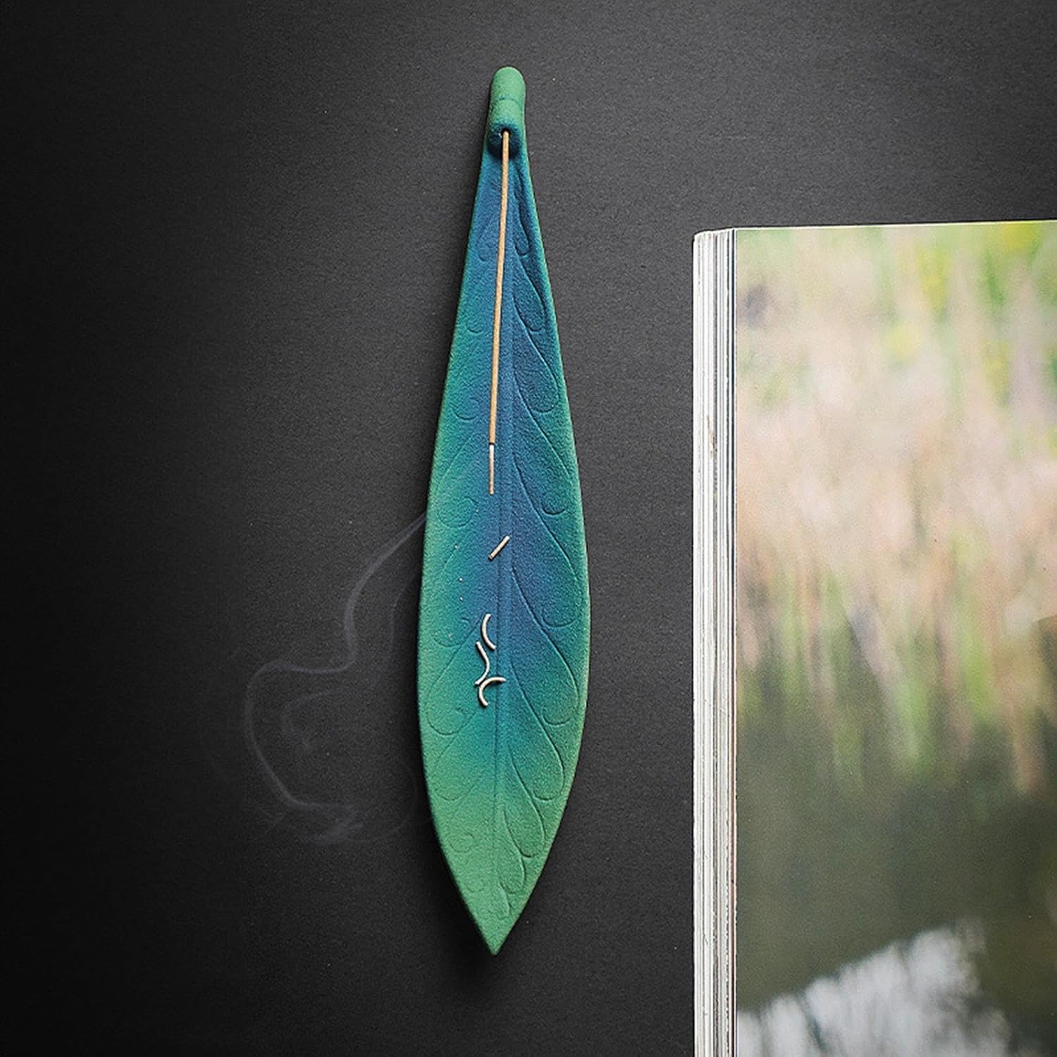 Leaf Shaped Ceramic Ash Tray for Home Office
